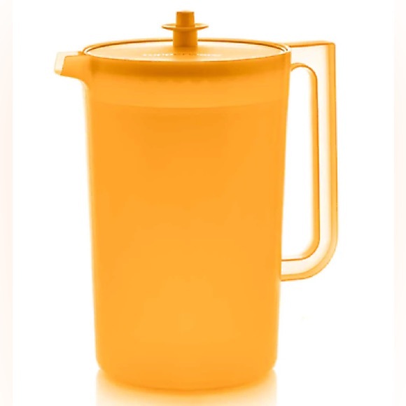 Tupperware classic pitcher - Picture 2 of 4